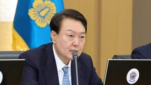 尹 “저출산 문제, 포퓰리즘 아닌 과학과 데이터 기반 정책 필요”