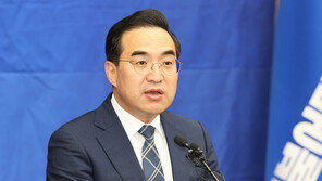 민주, ‘박진 장관 해임건의안’ 당론 추인