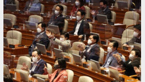 국힘도 박수 친 이재명 발언…“국회의원도 잘못하면 소환해야”(영상)