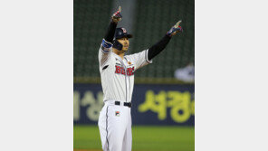 두산 오재원, 16년 현역 생활 마침표…정든 유니폼 벗고 새 출발