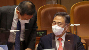 박진, 해임건의안 통과에 “흔들림 없이 맡은 바 소임에 최선”