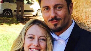 伊 첫 퍼스트젠틀맨, 로마 총리관저 입주 거부…왜?