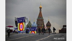 푸틴, 우크라 전쟁에서 지자 합병으로 ‘기싸움’ 시작