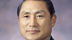 ‘제1연평해전 지휘’ 김진호 전 합참의장 별세… 향년 82세