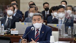 ‘국군의 날’에 중국군 장갑차 논란…이종섭 “이런 일 없도록 챙기겠다”