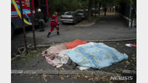 푸틴, 우크라에 대한 추가 일제공격 위협…“영토테러 응징”