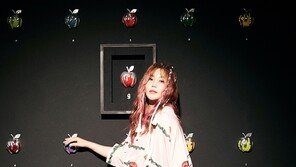 솔비 작품, 서울패션위크서 선봬…모티브 의상 처음 공개