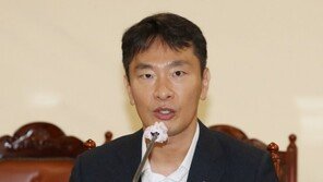 금감원장, 빗썸·쌍방울 불공정 의혹에 “유념 중…수사기관 협조”