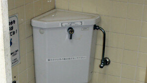 광주 초·중·고 화장실 18%는 여전히 ‘다리 쥐 나는’ 화변기