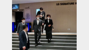 [단독]이재용, LG아트센터 개관 첫날 어머니와 조성진 공연 관람