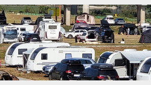 단풍 절정기 앞둔 강원…토요일 낮 설악산만 2만여 명 몰려