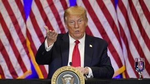 “트럼프, 자기 호텔에 경호팀 묵게해… ‘1박 168만원’ 과한 요금 청구”