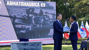 ‘K-방산 큰손’ 폴란드 사절단 방한 무산… 中 하늘길 안열어줘