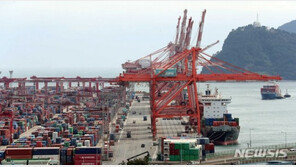 한은 “주요국 경기 위축…韓수출 부진 당분간 지속될 것”