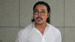 ‘文 내외 모욕 혐의’ 안정권, 첫 재판서 혐의 부인·보석 허가 요청