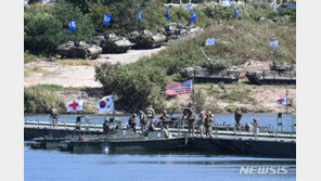 한미, 남한강서 연합 도하훈련…“아파치·K2전차·장갑차 등 참여”