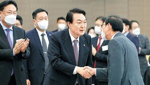 尹 “北 따르는 주사파는 반국가세력… 협치 불가” 