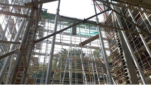 안성 물류창고 공사장서 추락 사고…1명 사망·4명 중상