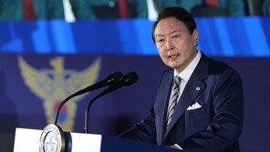 尹 “경찰, 마약과의 전쟁 승리해달라…사기범죄는 끝까지 추적”