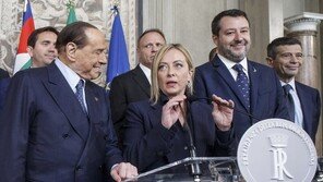 멜로니, 이탈리아 총리로 지명…무솔리니 후 첫 극우 총리