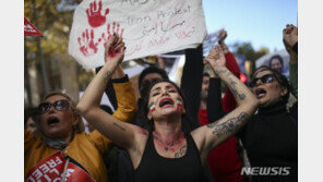 “美, ‘이란 시위 지원’ 머스크와 스타링크 배치 논의”