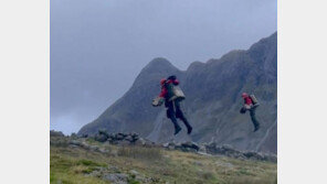 아이언맨처럼 슈트입고…하늘 날아올라 환자 구조한다