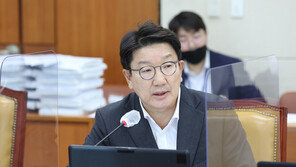 권성동 “尹 퇴진 중고생 촛불집회 단체, 여가부·서울시 지원받아”