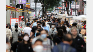 코로나 다시 확산세로?…새 변이 등장으로 12월 다시 정점 온다
