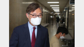 ‘선거기간 아닌데 마이크 선거운동’ 최재형, 이번주 첫 재판