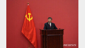 ‘시진핑 1인독재 시대’ 지도부 전원 최측근…견제세력 없다