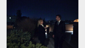 로마서 멜로니-마크롱 비공식 회담…“에너지·우크라·난민 문제 논의”