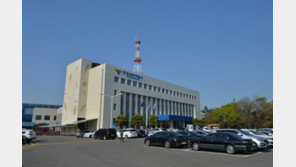 승용차에 고의로 부딪혀 12차례 합의금 뜯은 20대女 입건