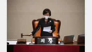 외교부 공무원 복수국적 자녀, 10명 중 7명이 ‘미국’…“편중 심각”