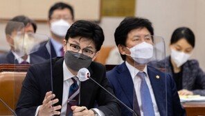 대통령실 “尹·한동훈 술자리, 동선 꾸며낸 소설”…사과 요구