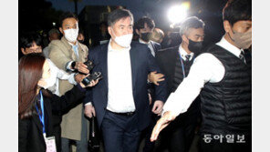 유동규, ‘회유 시도했다던 가짜 변호사’ 해임 