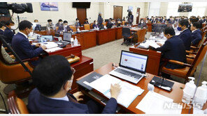 설훈, 월북 아니라고 주장한 하태경에 “극우적이라 생각”