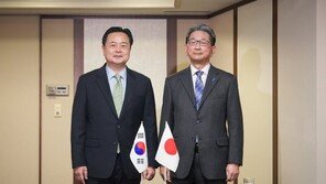 한·일 외교차관, 도쿄서 회담…“강제징용 해법 심도 있게 논의”
