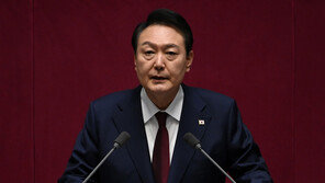 尹 “헌정사 관행, 어제부로 무너져”…野시정연설 보이콧 비판