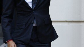 수낵 총리 “트러스 정부 ‘실수’ 고칠 것”…주요 장관들 유임