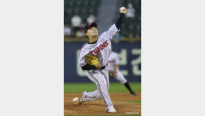 [PO]‘3차전 잡아라’ 영건 대격돌…LG 김윤식 vs 키움 안우진