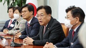 정진석 “尹정부, 순항해야 하는데…아직 떠오르지 못해”