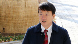 ‘박근혜 정부 선거개입’ 강신명 전 경찰청장 실형…이철성 집유