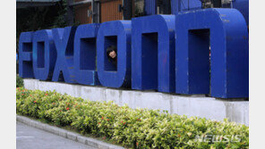 직원 30만 폭스콘 中공장 코로나 확진자 발생…2만명설도