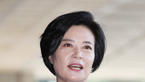 [단독]“이정근, ‘난 민주 유력의원 측근…대통령 비서실장과도 친하다’며 돈 요구”