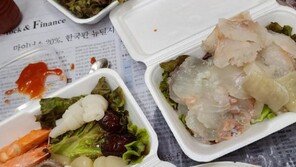‘9만원 회’ 논란 가게, 다른 횟집에 고소당한 뜻밖의 이유