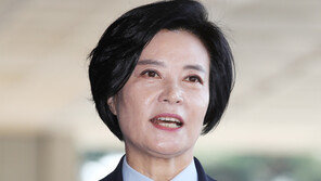 [단독]“이정근, ‘난 국회의원 측근… 靑비서실장과도 친하다’며 돈 요구” 