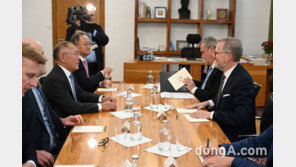 정의선 현대차그룹 회장, 페트르 피알라 체코 총리 면담