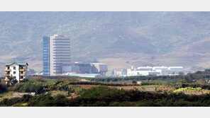 북한, 또 개성공단 무단 사용 정황…출퇴근 차량 포착