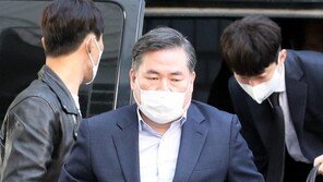 유동규 “버린 폰에 이너서클 대화방 서너개… 비번 檢 전달” 