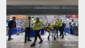 이탈리아 마트서 흉기난동…1명 사망·아스날FC 선수 등 4명 부상